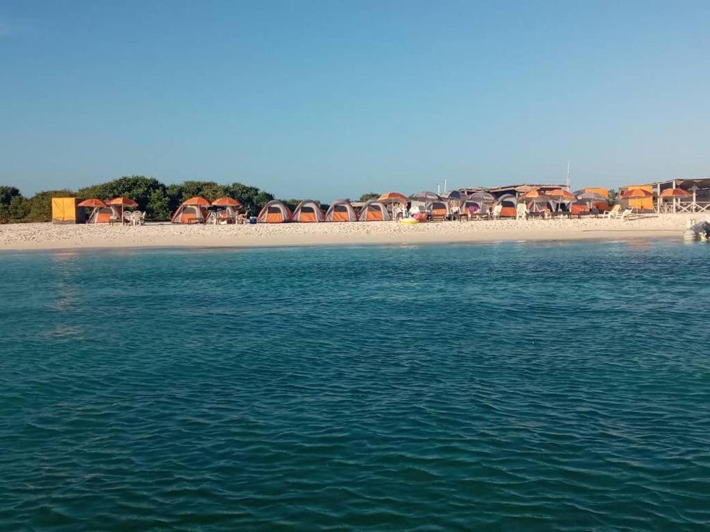 Alojamiento Cama Carpa Y Yate Isla La Tortuga Venezuela, Hotel Cayo Herradura Exterior photo